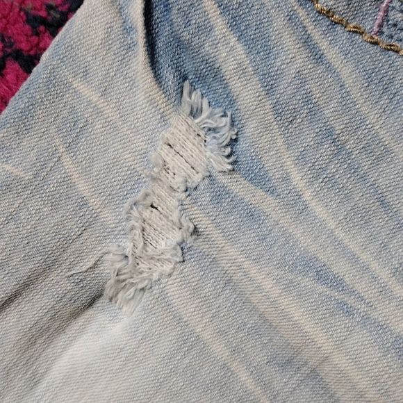 Hydraulic Light Washed Distressed Cuffed Bottom Shorts - Picture 10 of 16